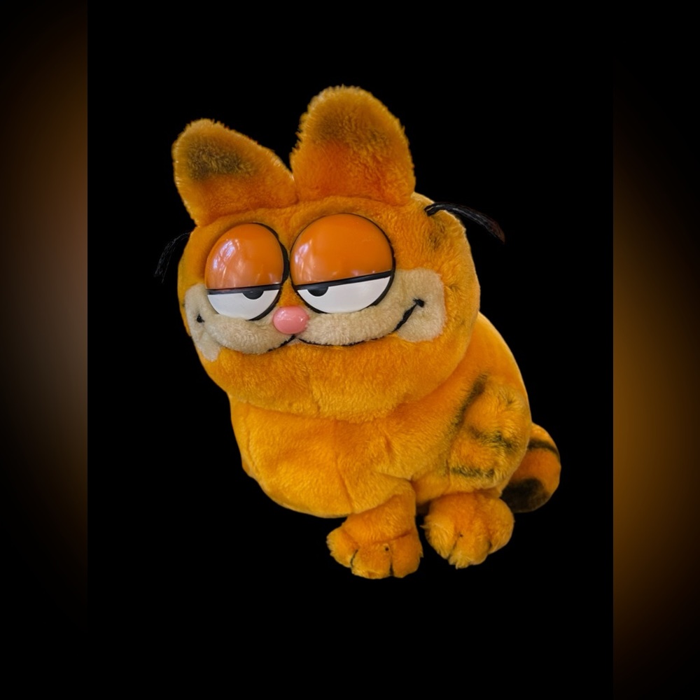 Vintage Garfield The Cat Plush 10"  Stuffed Animal 1981 Dakin Cartoon Stuffy